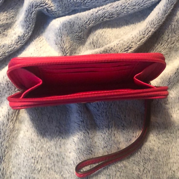 Coach wristlet purse - Picture 2 of 3
